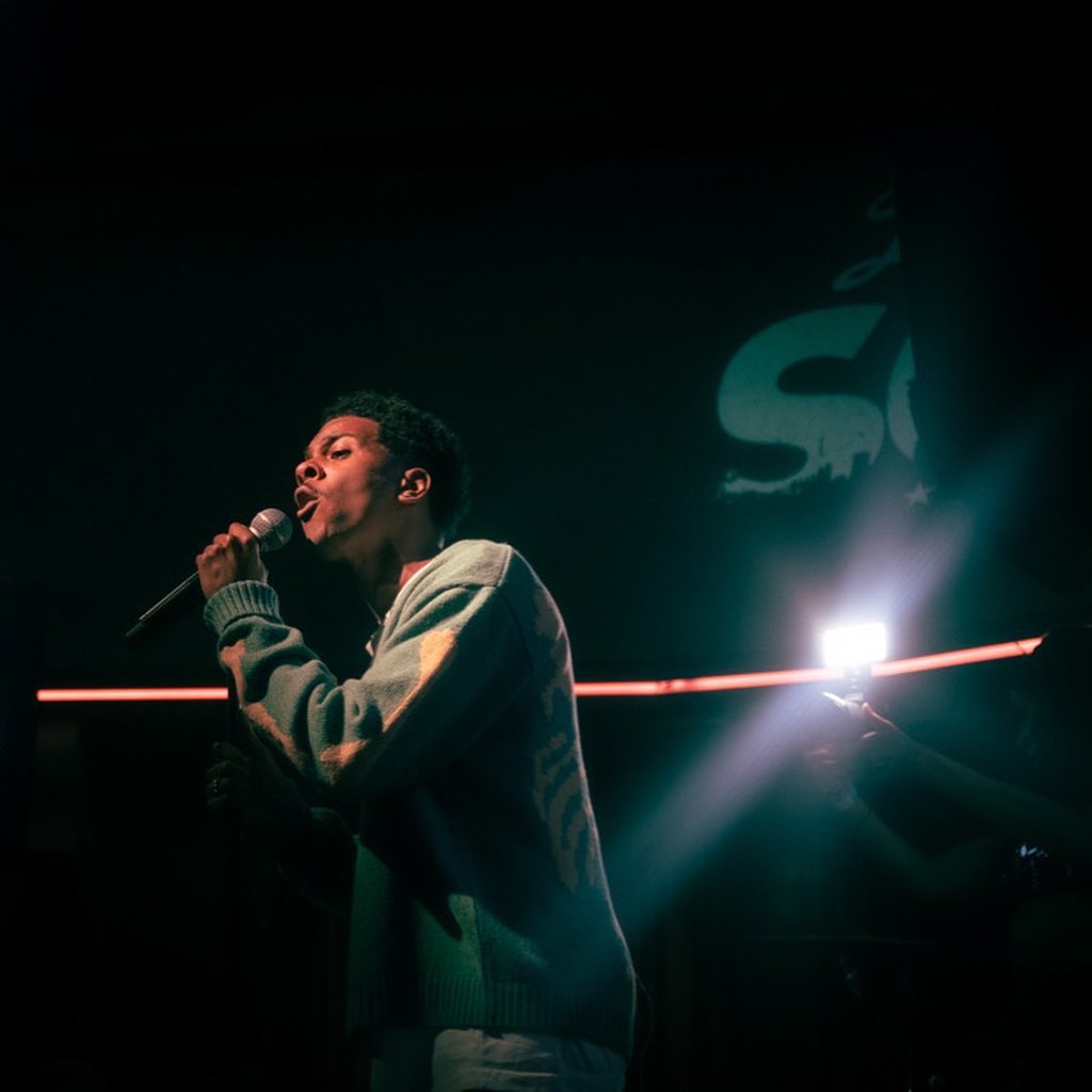 Brett Gray tweet media