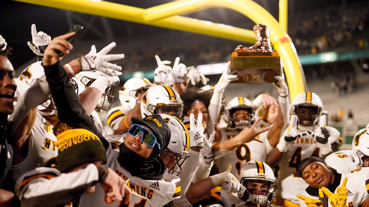 HollinJeremy25's tweet photo. SATURDAY. #PACKTHEWAR https://t.co/4BlXgpTjvv