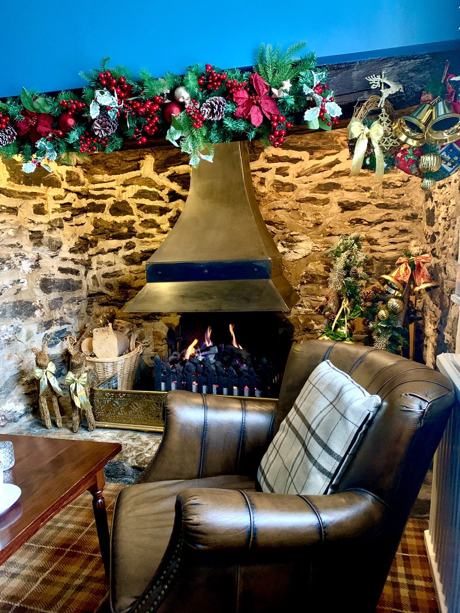 LastrafarmHotel's tweet photo. festive season begins when @LastrafarmHotel  put up their decorations!
A massive thank you to the brilliant butterfly Floral Design
For creating Christmas for us this year.
#christmas2022 #anglesey #cemaesbay #coffee #amlwch #supportlocal #ynysmon https://t.co/c7eI6IvTKg