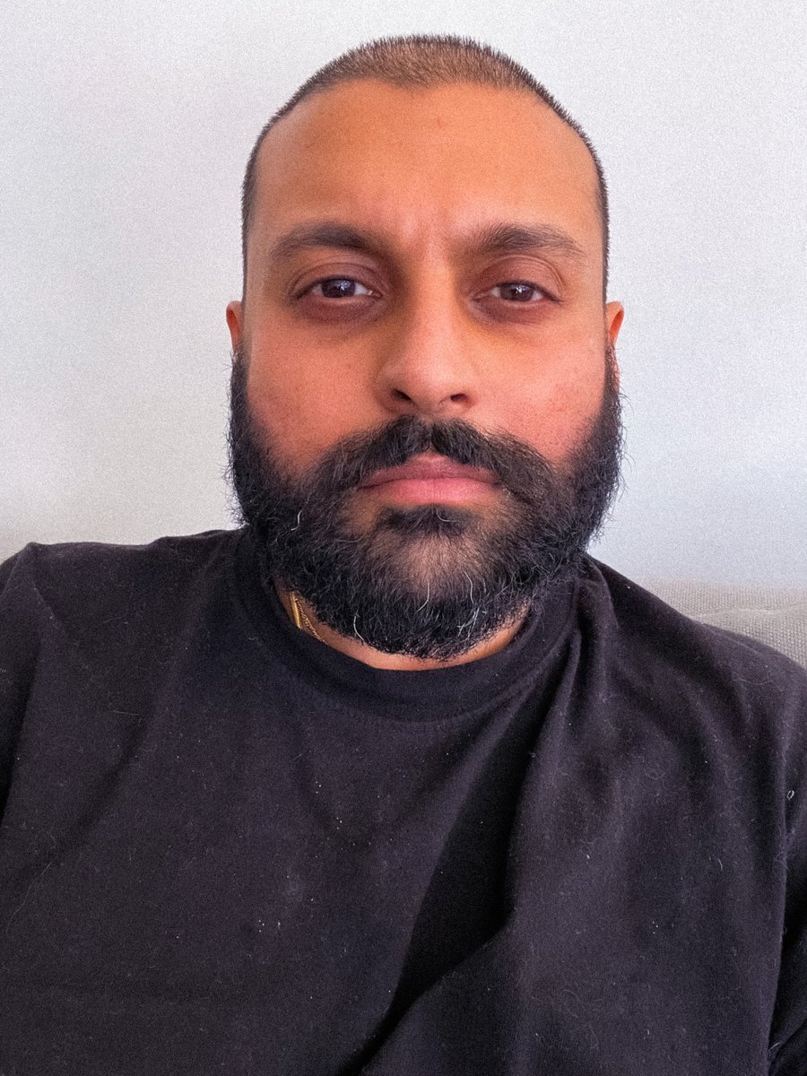 odinvir's tweet image. Got the beard ✂️❤️