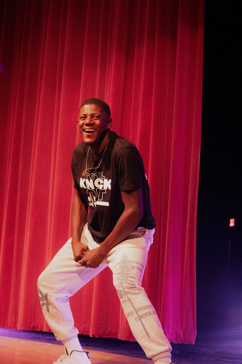 JayxCreatez's tweet photo. What's a stroll off without @AgentRondo_ ? #pvamu #strolloff2k22 https://t.co/K4OAdyruST
