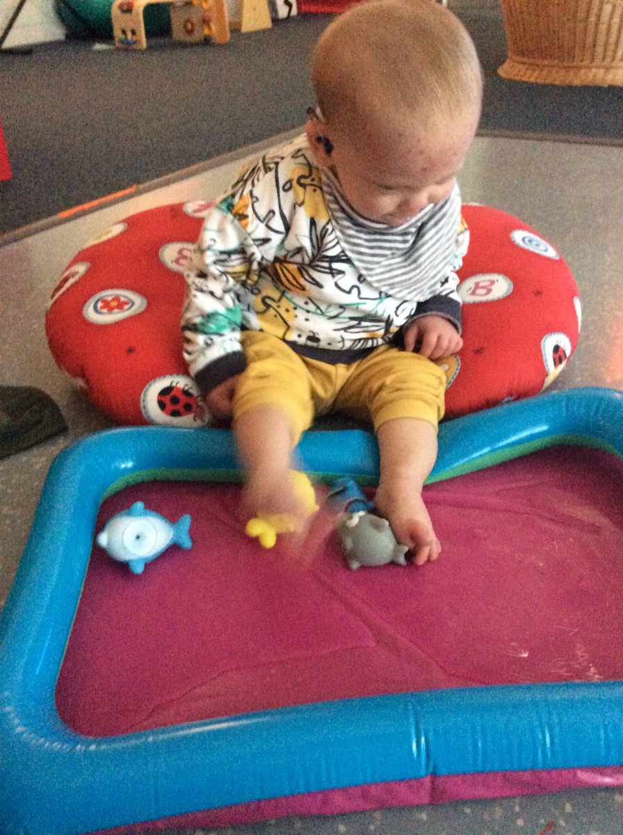 IsobelMairFC's tweet photo. Cara love their sensory stories. #storytime #sensory #activelyengaged https://t.co/A9iccj1JKm