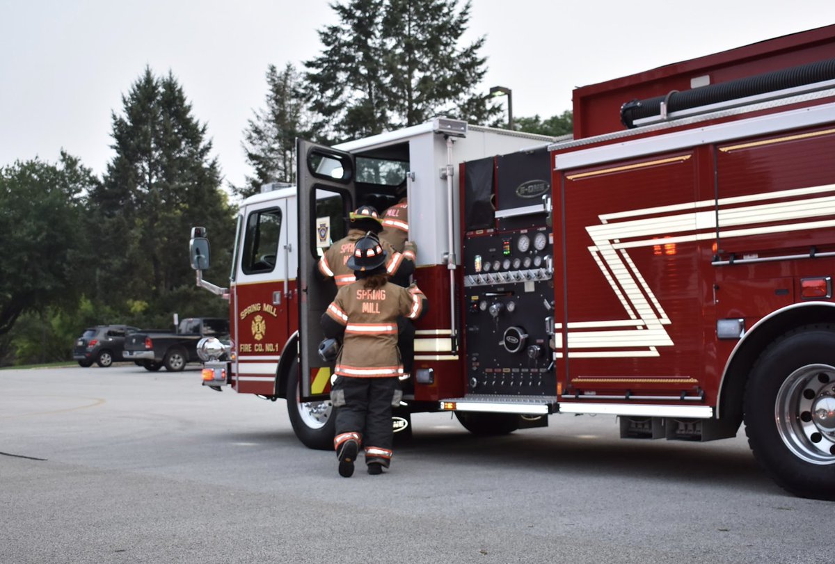 SpringMillFire's tweet photo. Join Spring Mill in protecting and serving the Whitemarsh Community. 

Apply to become a volunteer today: 👉 https://t.co/rB3yrJJUEt https://t.co/UJQK6szQjA