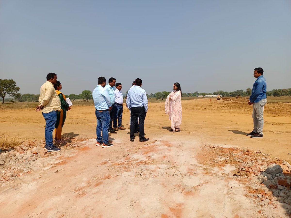 DmKalahandi's tweet photo. Collector Kalahandi inspected the progress of work at Utkela Airport under RCS for immediate licensing under 2B and further expansion work. Land related issues were also reviewed with LAO and Tahasildar. https://t.co/jZQf9bOHih