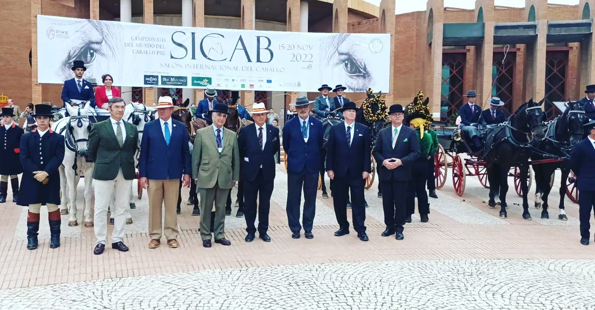 EnganchesAND's tweet photo. Finaliza el #ConcursoInternacional de #EnganchesdeTradición para #caballoPRE #CIATSICAB2022, final de la #COPAANCCE con los siguientes resultados.
🥇1º en #LIMONERAS - Rubén Cano Ruiz. #RallyCar
🥇1º en #TRONCOS - Raúl Aragón Navarro. #FaetondeGuía https://t.co/fD7v534QjD
