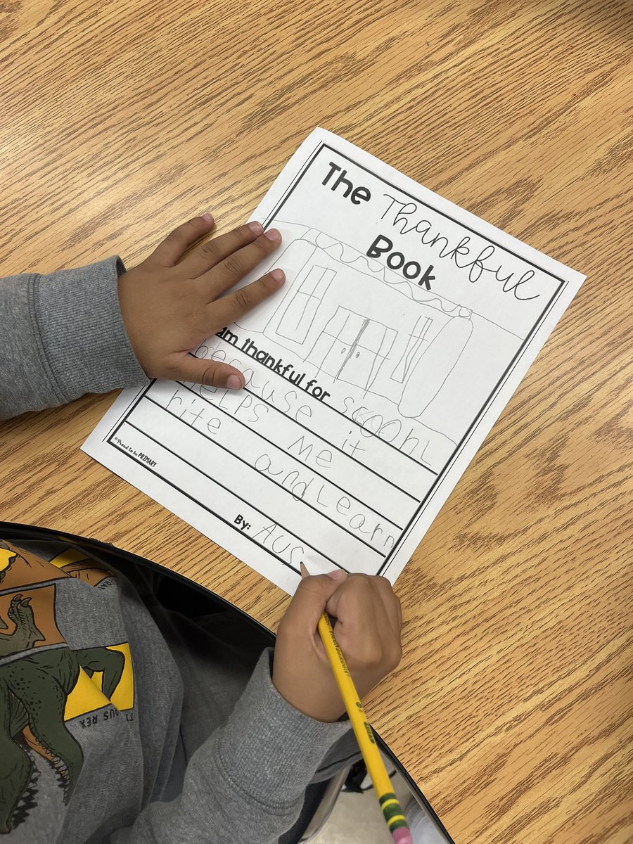 Mrs_Pansky's tweet photo. Celebrating a month of Gratitude in November! 1st grade is making their own Thankful books after reading the Thankful Book by Todd Parr! We have so much to be grateful for at RPC! @ConnorCougars #Gratitude #onesuffern https://t.co/fY3tLBTP1y