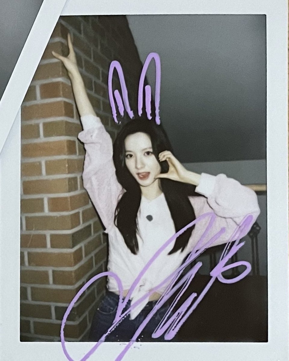 #우주소녀_기생충챌린지더블업  귀여운 보나 폴라 주세요 🥺🤍