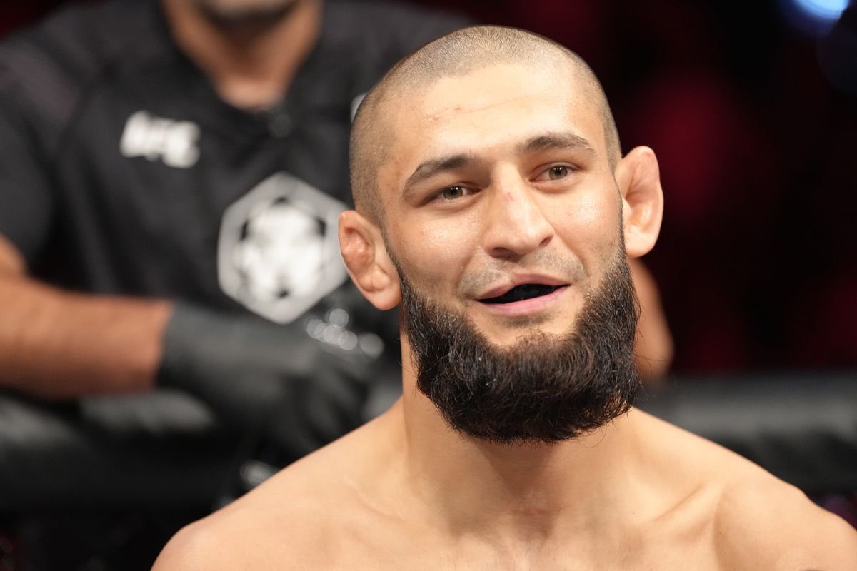 thugliestrose's tweet photo. Khamzat could be double champ right now https://t.co/UfgZEWzW8G