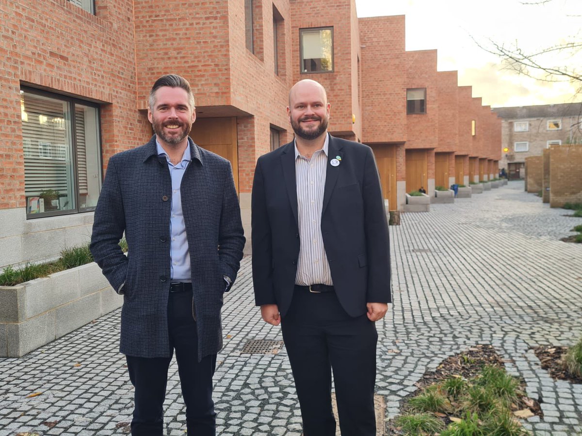 hackneycouncil's tweet photo. Great to welcome @tomcopley to Hackney today to see our brand new #HackneyisBuilding homes at Tower Court and Clapton Park.
🏠Genuinely affordable Council homes
🏗️ Built with GLA support https://t.co/t3CY9Cuda6