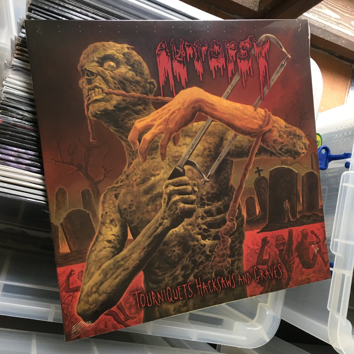 madmusickcz's tweet image. ZNOVU SKLADEM / IN STOCK AGAIN 🆕

AUTOPSY &quot;Tourniquets, Hacksaws And Graves&quot; [LP, 2014] ⚫

Sedmé studiové album chorobně deathmetalového kultu.

🛒 → madmusick.cz/online_store/L…

#Autopsy #tourniquets #hacksaws #graves #LP #12inch #mycollection #instock #madmusickcz #album #vinyl