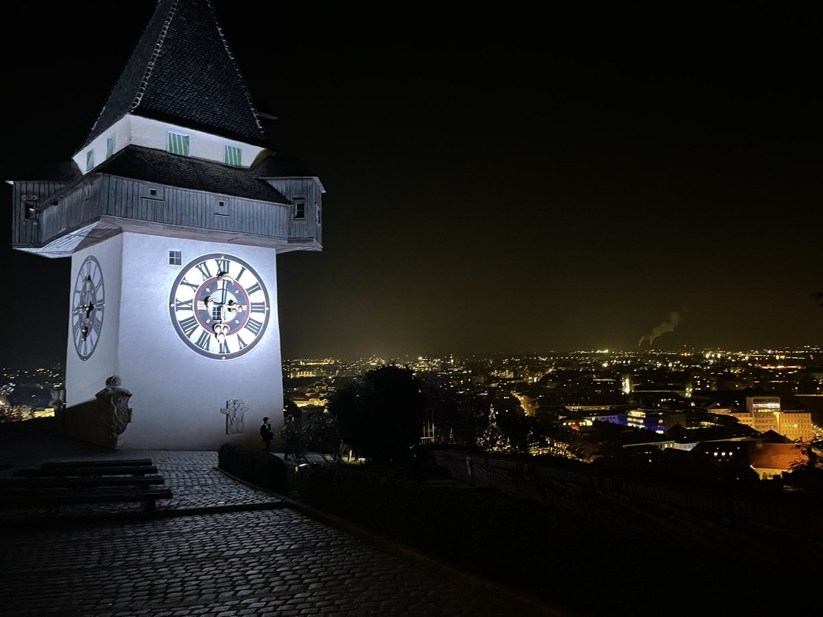 Today in Graz with the Uhrturm completely in petrol to increase awareness for hpv and cervical cancer #cervicalcancerawarenessmonth #cancerawareness #hpv #cancerawareness #gynonc #oncology #ago #krebshilfe