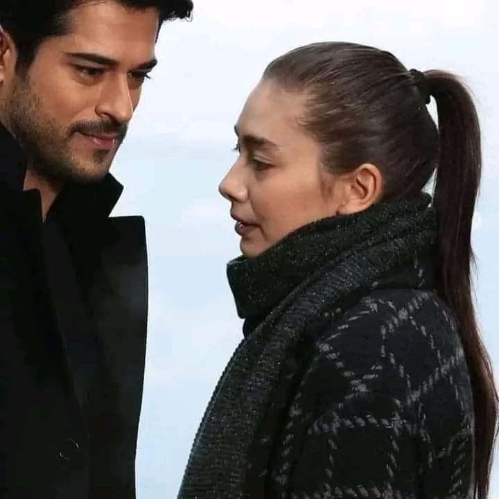 هل جربت تنصت إلى شخص
 يكذب وأنت تعرف الحقيقة ؟!

كثيراً ...
أنصت من باب الأدب
 وحباًلها..💔

#كيف_ادلعها
#اين_تذهب_رسائلهم #بوح_آخر_الليل #خواطر_من_القلب #هات_تغريده_معجب_بها