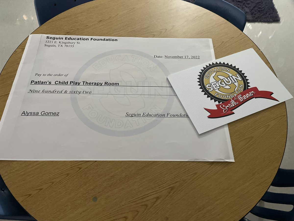 GomezPatlan2020's tweet photo. Today I received my first SEF grant for a Play Therapy Room! Thank you @SeguinEdFund ! I can’t wait to utilize this space at Patlan and continue improving our students social and emotional learning♥️ https://t.co/pk0rWrnEir
