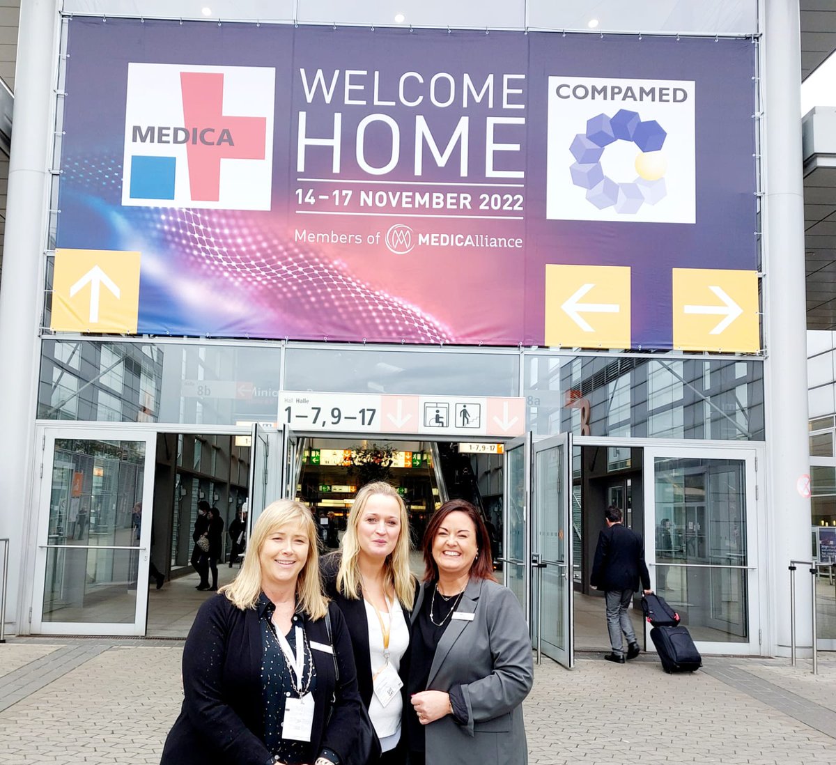 Avemmedtecsales's tweet photo. Another great trade show with our amazing team @leagleton @RuthWar43023298 Eva Costello and Cameron Short
Thank you @COMPAMED @MEDICATradeFair
Four amazing days of interesting talks, the latest innovations and meeting new people.
#representingireland #MEDTECH #medicaldevices https://t.co/NNtsDtM9w5