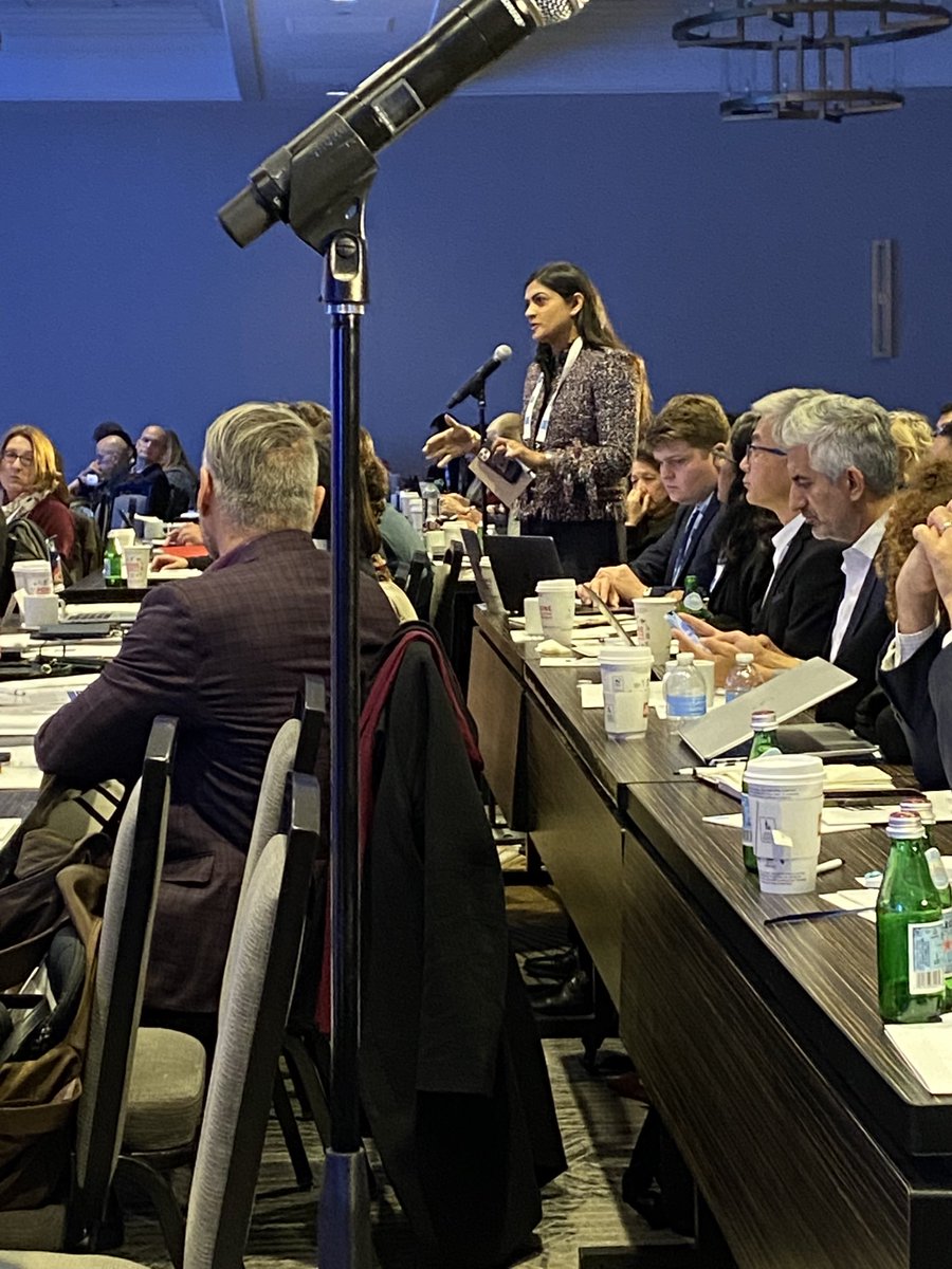 n8pennell's tweet photo. “We don’t want PROs sitting in a database to be analyzed by a fellow 6 years after the primary analysis!” #FriendsAM22 @IshwariaMD @CancerResrch
Pts do PROs because they know their doctors see them and act on them. https://t.co/R8LuTzofKv