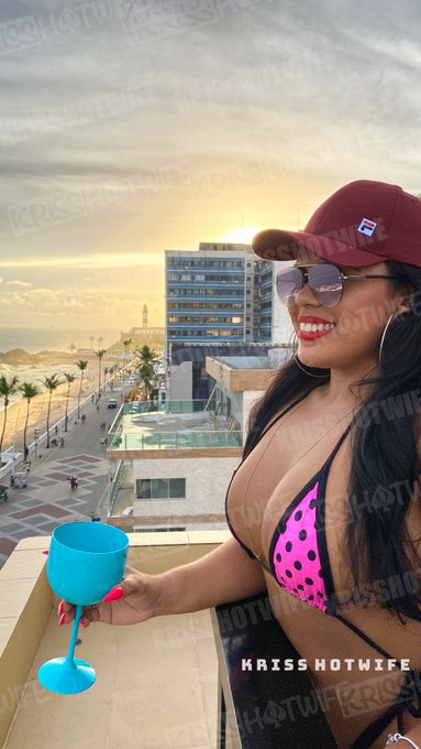 Boa tarde amores com essa vista linda, para avisar que tem v&iacute;deo novo na minha plataforma oficial https://t