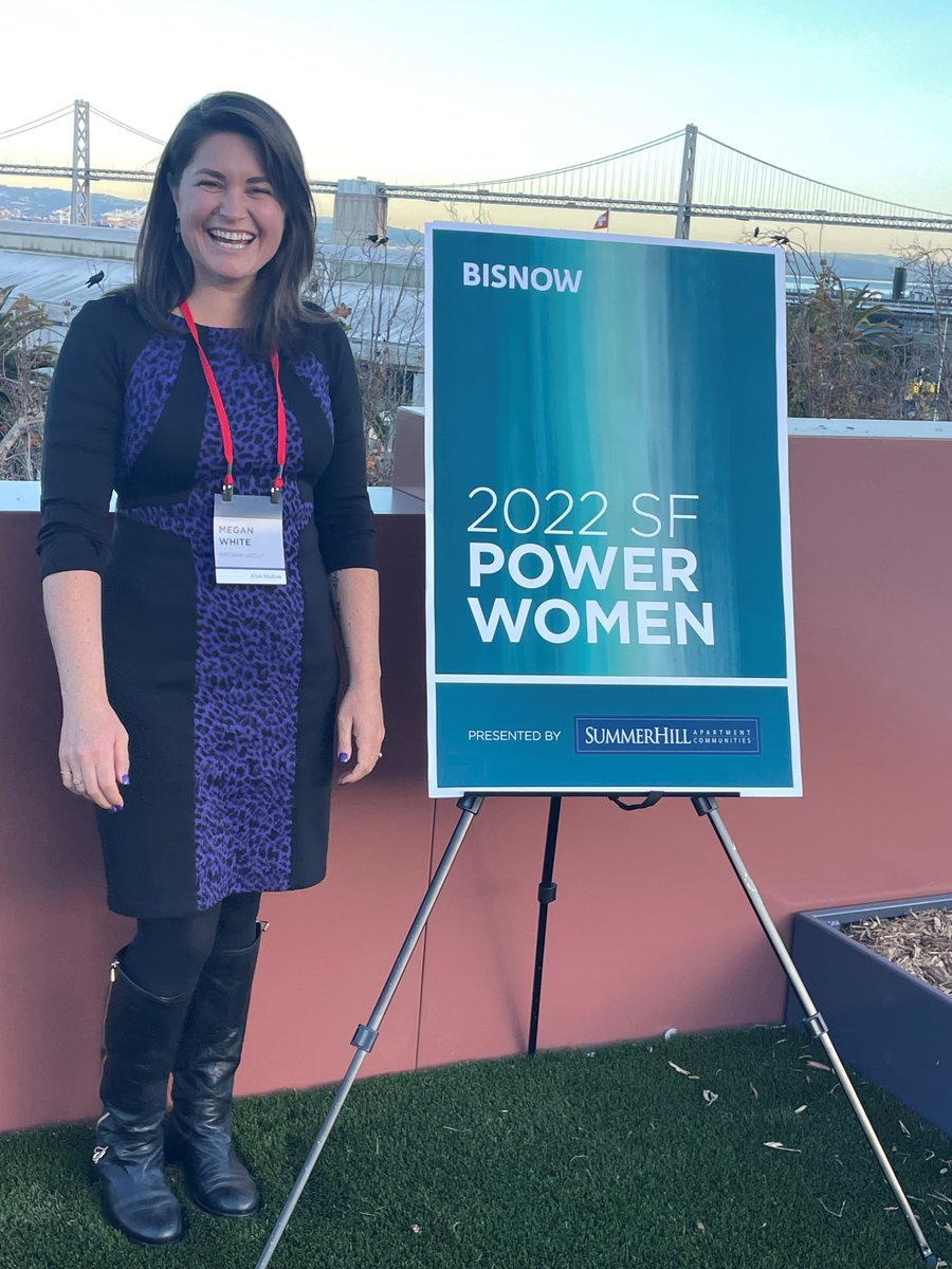 .<a href="/MEWlulu/">Megan White</a> preparing to receive her <a href="/Bisnow/">Bisnow</a> SF Power Women Award yesterday evening, honoring women in leadership in real estate in the Bay Area. Fully deserved—well done,Megan.

@DeepGreenEng