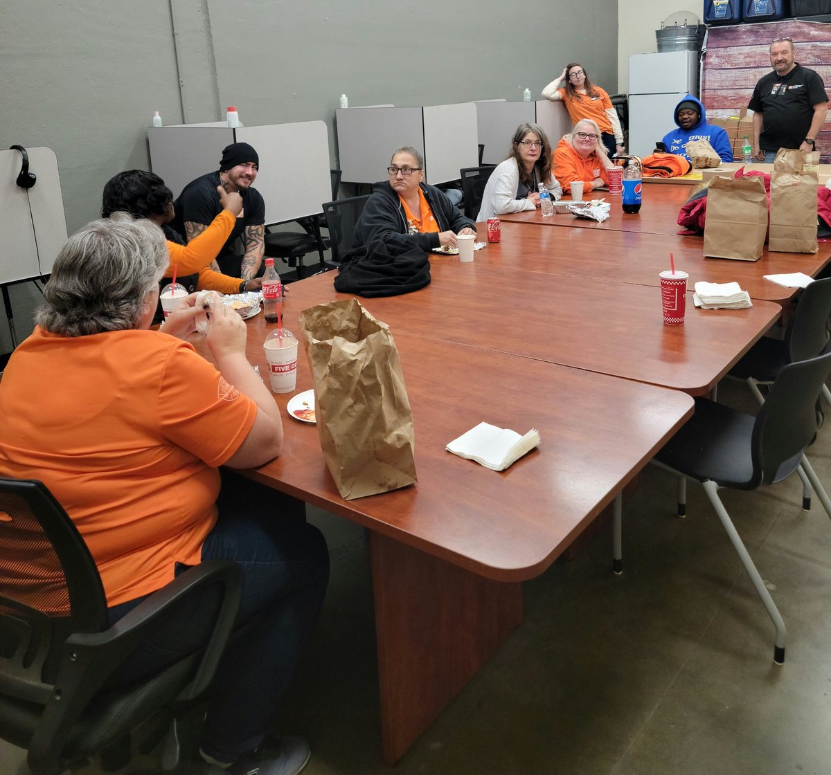 Thank you to our Awesome Met Team!!!! Five Guys Lunch for you all today!!🍔🥤🍟 We appreciate all you do for our Customers and Associates!!🎉🎊 <a href="/Williams2Tom/">Tom Williams</a> <a href="/THDCarrieAdams/">Carrie Elchert</a> <a href="/julescommon/">Julia Common</a> <a href="/John_Lerch/">John Lerch</a> <a href="/HD3809/">Home Depot 3809</a>