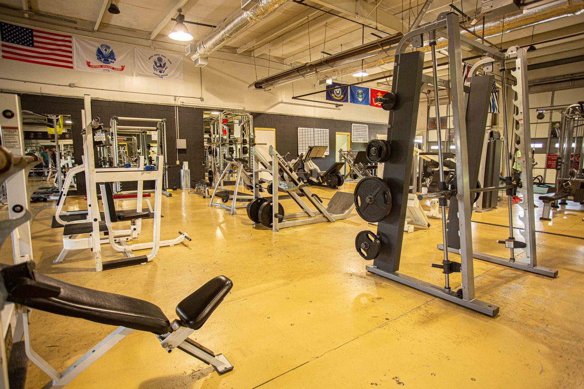 KingOfPhinland's tweet image. All four of these pictures rhyme