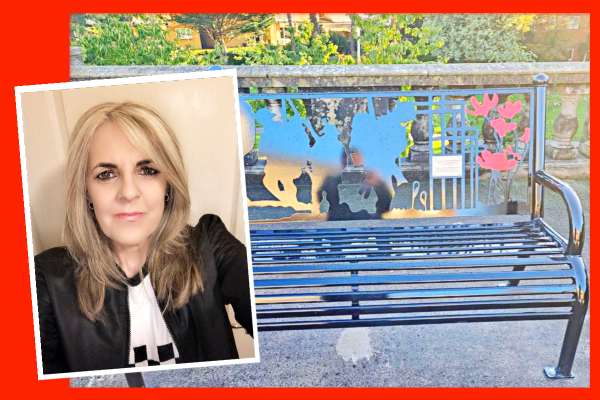 GlamorganStar's tweet photo. Passing Comment: Memorial benches show that Barry remembers by Sue Vincent Jones.
Have you seen those cracking memorial benches on Gladstone Road? More via link:
#passingcomment #valeofglamorgan #loveourvale #glamorganstar
Link: https://t.co/2ppOOcnbTb https://t.co/GIHxxedNKS