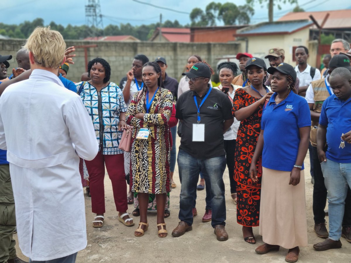 AgriterraRwanda's tweet photo. The field day concluded with a visit to @winnazworld and participants observed the process of ware potato transformation into potato crisps.

#potatoweek 2022 https://t.co/r5VGINgHjj