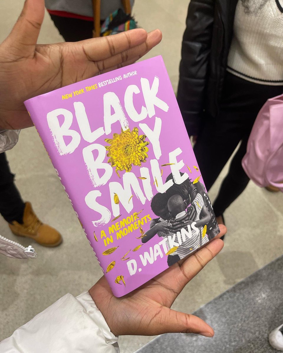 morganstateari's tweet photo. November 15,2022: I attended The Freedom Forum with speaker D. Watkins, author and Baltimore natives. He shared his opinion on the first amendment and freedom of speech. I’m so happy that I got the opportunity to attend. I also got to take the pledge to support the 1st amendment. https://t.co/CzUzRGTO1N