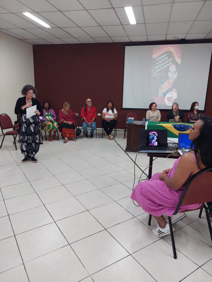 RedTraSex's tweet photo. Apertura del 4° Seminário Nacional de Profissionais do Sexo "Rompendo Barreiras". La secretaria ejecutiva de la #RedTraSex @Lucy_EsquivelPy y el coordinador político, @carlosmesa1969 participan de tan importante evento con nuestras compañeras de Brasil
#TrabalhoSexualÉTrabalho https://t.co/QKFto3JF8R