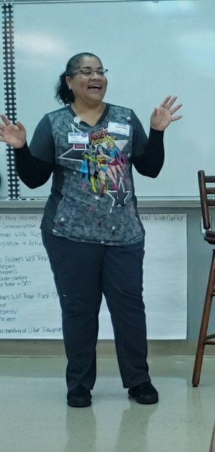 A huge thank you goes out to Magda Rodriguez, a registered dietician from Baxter Health, for coming and speaking to my Foundations of Healthcare class today and yesterday about her career.  It complimented our chapter so well!
<a href="/MHJuniorHigh/">MHJH</a> <a href="/Dr_JakeLong/">Jake Long</a> <a href="/BaxterRegional/">Baxter Health</a>