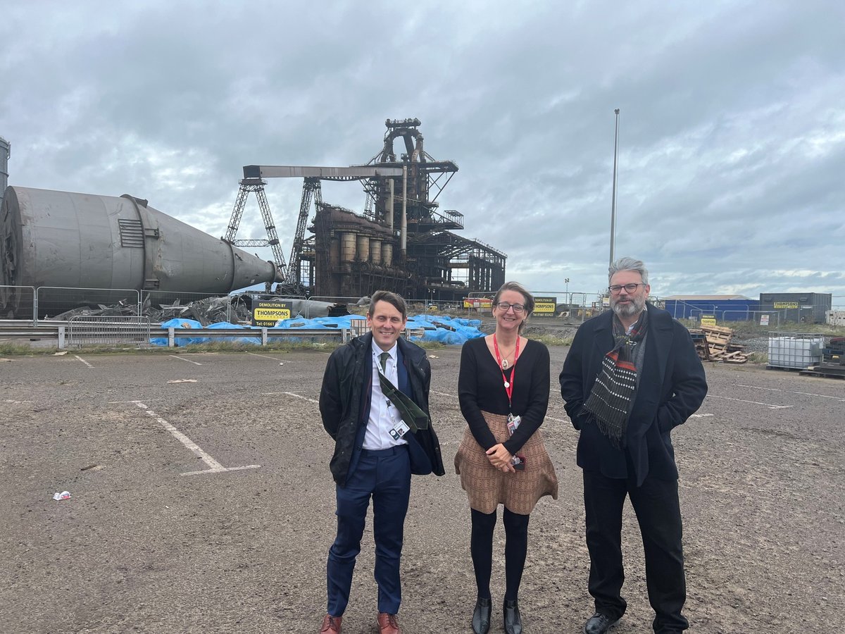 TeesworksUK's tweet image. Local colleges are key to making sure our young people know about the opportunities we are creating on site.

Great to show @mbrocollege&apos;s Zoe Lewis, The Etc&apos;s Grant Glendinning and @TheNorthernArt&apos;s Martin Raby around last week🙌

A bit of wind won&apos;t stop us🌪️😉

#StayLocalGoFar