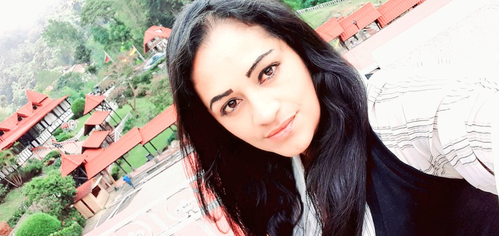 Yuly Schmuck tweet media