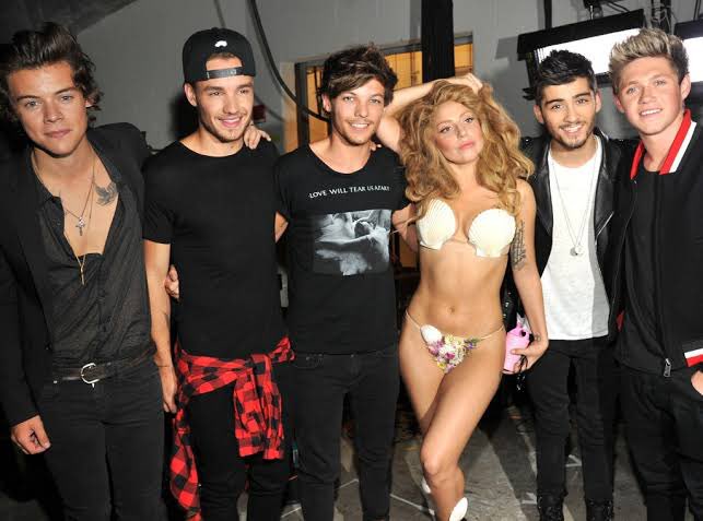 1Dstaysinme's tweet photo. @AMAs @onedirection @ladygaga I'm very very sorry Gaga you're absolutely an amazing performance and talented person we all know it. but hey 1D is your baby so I vote #OneDirection (@onedirection)’s “Story Of My Life” (2013) for #AMAsFanFavorite perfomance at the #AMAs2022 https://t.co/msYUviyZ5C