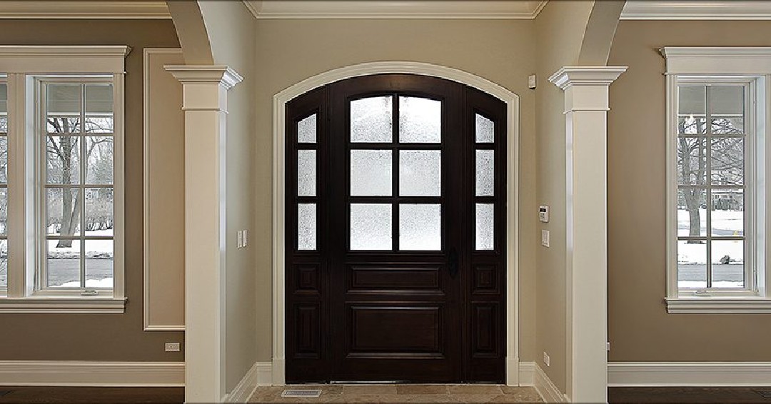 Cultivating a united and impactful design scheme throughout your home should start with the entryway, and our foyer ideas will help provide you with inspiration.

ow.ly/YRXc50LCgEh

#foyerpainting
#sanfranpainters