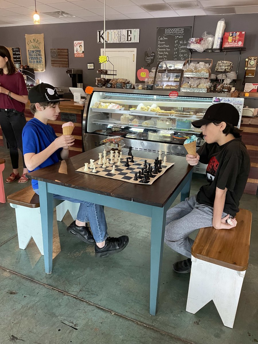 Who could say no to chess and ice cream?? Count us in!😍
.
.
.
#ChessMadeFun #chess #chessplayer #chesscoach #chessgame #virtualchess #chesspuzzles #learnchess #playchess #onlinechess #chessclub