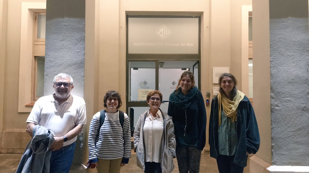 🙋‍♀️Comencem el #PleVdM del mes de novembre. Recordeu que el podeu seguir en directe a:

📻 Transmissió que ofereix <a href="/vilassarradio/">Vilassar Ràdio</a>

 📹 Canal de YouTube de l'Ajuntament (youtu.be/viYq-DN2nX0) #TotABabord #2023UnSaltEndavant