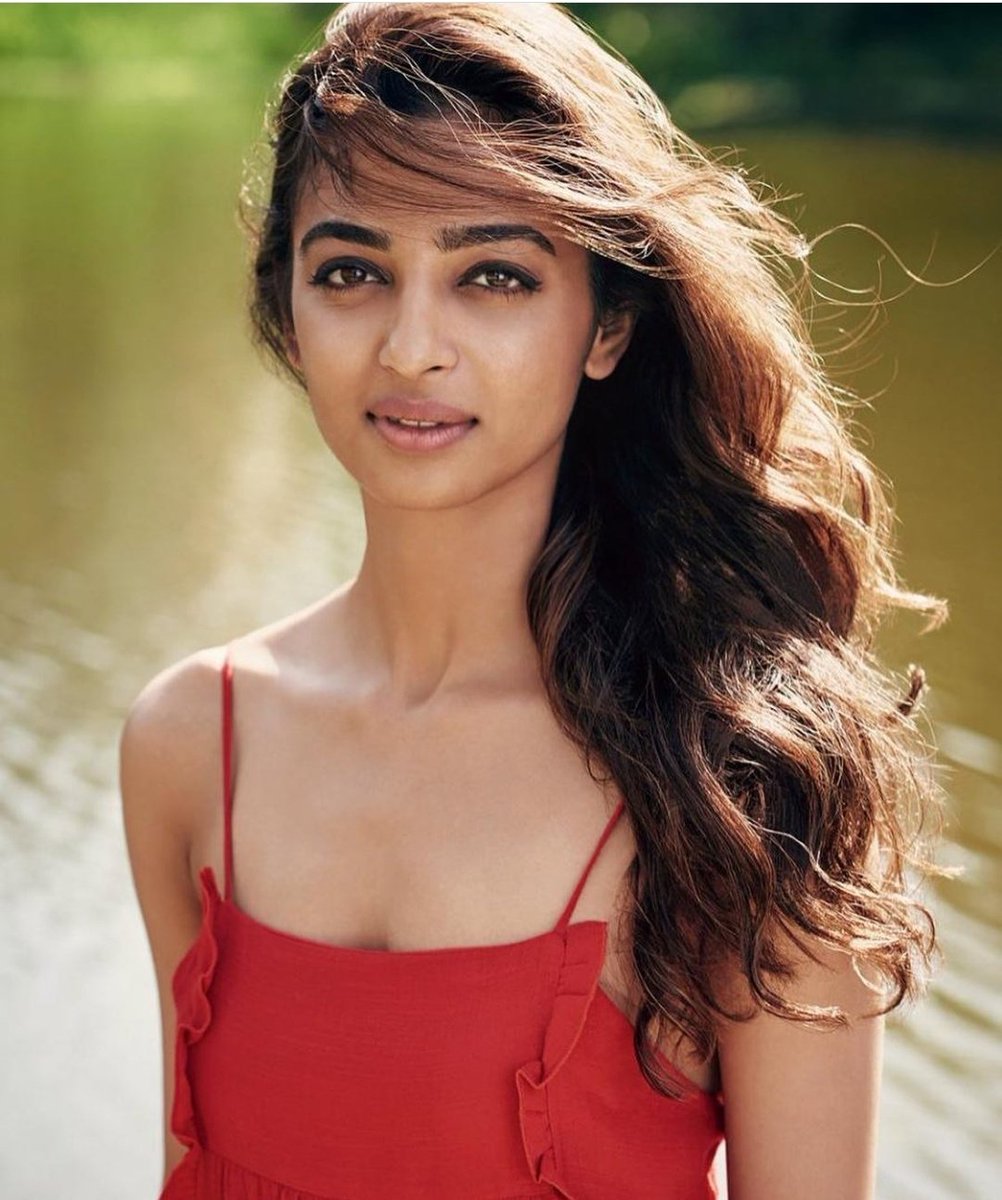 Southwoodoffl's tweet photo. First entry 👏🏼 #RadhikaApte https://t.co/rJGI6Sf0Uc