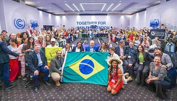 CelioMouraTO's tweet photo. #FalaPresidente // Encontro com representações da sociedade civil brasileira hoje na #COP27. Nosso governo será construído com participação e escuta. Temos muitos desafios e com a ajuda de todos vamos reconstruir o Brasil.
📸: Ricardo Stuckert https://t.co/YH38kmH6x0