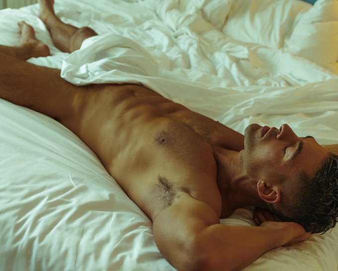 Wanna lay down with me ❤️🥵 https://t.co/zV4adnyXEo<a href="/tag/shower"class="tags"><span>#shower</span></a>