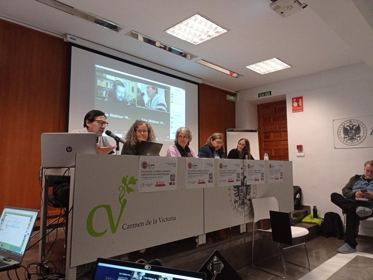 Resclima_edu's tweet photo. Seguimos con el Panel 2: Líneas #RESCLIMA 👉 #Librosdetexto, #Dramatización, #ActivismoClimático, #Mentorización y #Transnacional https://t.co/D3biKbgGCe