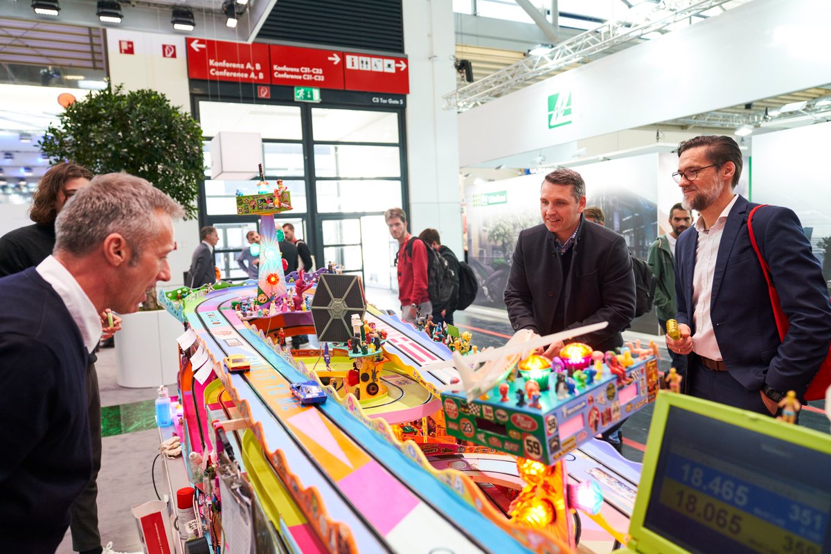electronicaFair's tweet image. How can the third day already be over? We look back on a day full of interesting conversations, many innovations in the #electronics #industry and a lot of fun! As you can see, the atmosphere couldn&apos;t be more energetic. We look forward to seeing you tomorrow! #electronciaFair