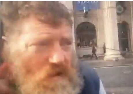 MariaNiCholmain's tweet photo. Day 32 of the #HomelessHungerStike on OโConnell St. highlighting the need to house #IrishHomelessFirst https://t.co/UYl70hoWDQ