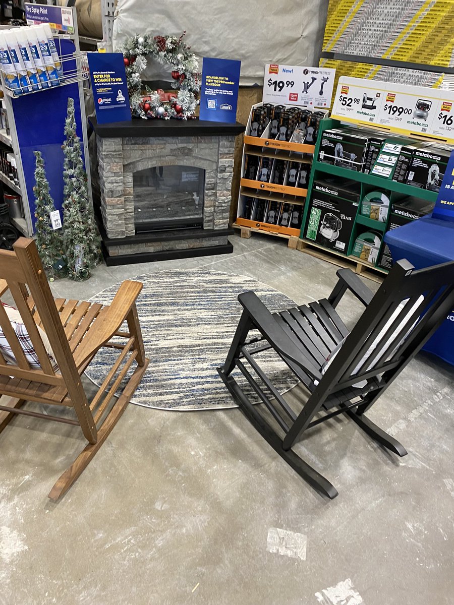 Lowe’s store 701 (Hometown Store) we have set up for our Happy Hour in Pro for today! 
#theprorally 
#lowes #pandorahodges