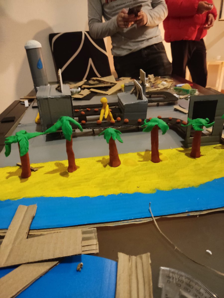 COPIQCLM's tweet photo. ¡¡CONCURSO DE MAQUETAS “La Ingeniería Química en miniatura”!!
¡Ya pueden votar por su maqueta favorita a través de las redes sociales! 
TÍTULO DE LA MAQUETA. “Los cocos y su papel en la ecología” https://t.co/YLhGW8lCBM