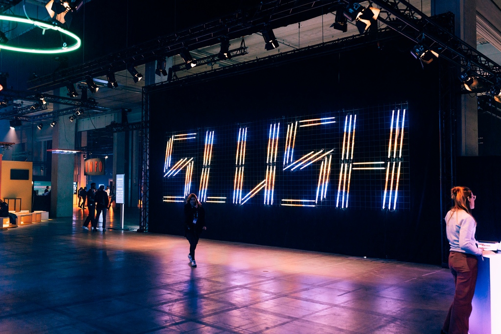 cosonify tweet media