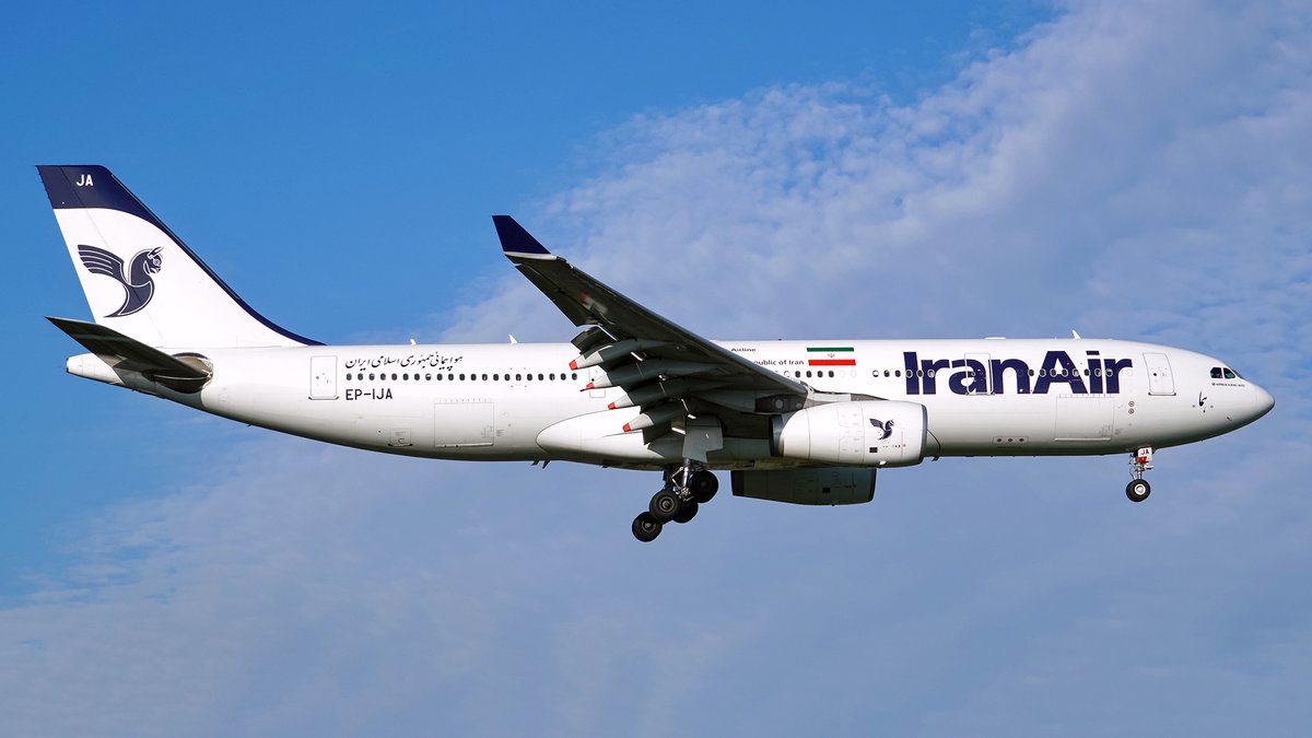 29Aviation's tweet photo. Iran Air (EP-IJA) Airbus A330-200 https://t.co/lEdaETFfh8  | #IranAir #Airbus #A330 #A332 #PlaneSpotting #AviationPhotography #MegaPlane #EGLL #LHR #IKE #OIIE #Tehran https://t.co/676kbdcJYd