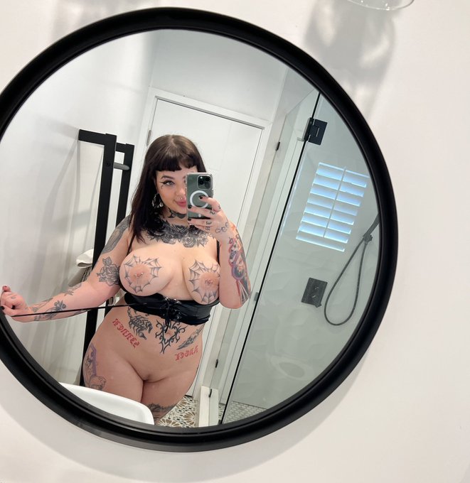 who wants to cover me in cum https://t.co/cBnUQW1XIq