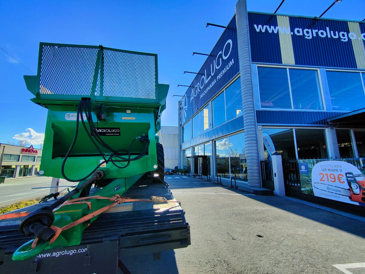 Entrega 📣

👉 Nos vamos con este remolque esparcidor Samsom en un increíble estado🤩

Gracias a nuestro buen cliente por la compra y la confianza depositada en nosotros🤝

#maquinariapremium #agrolugo #dimago #minitraktorworld 
agrolugo.com