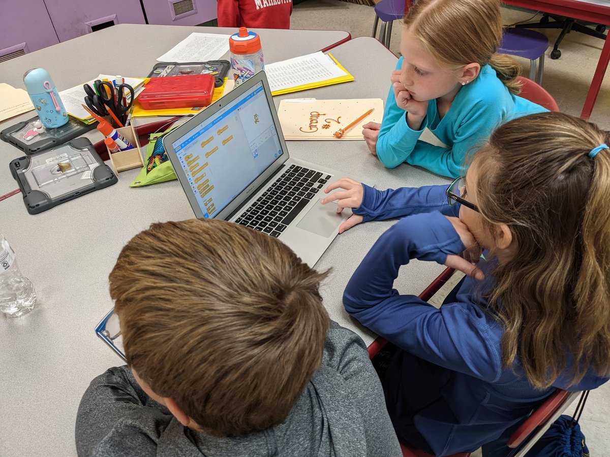 Today in science, we started working on coding for our turkey projects using Scratch.  I can't wait to see the end result!  #efproud <a href="/GOMV_EF/">GreenockMtVernon</a>  <a href="/EFEAteaches/">EFEA</a>