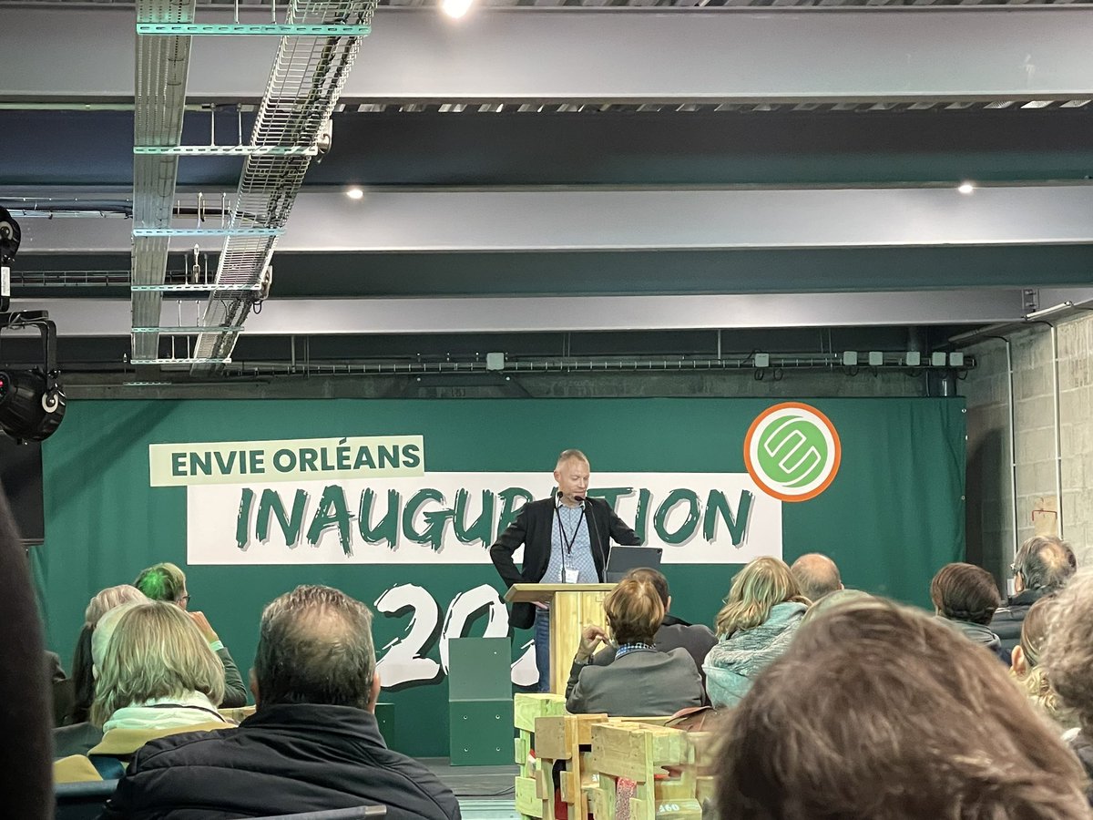 Fidel_k4's tweet photo. Avec @driss_1402 nous avons participé à l’inauguration des nouveaux locaux d’@EnvieOrleans  et partagé un moment de convivialité 
👏 à #francoisDony et ses équipes et merci pour l’accueil 
@christellevanc2 @patrick_boissy @poleemploi_RCVL https://t.co/LyW7BALKVg