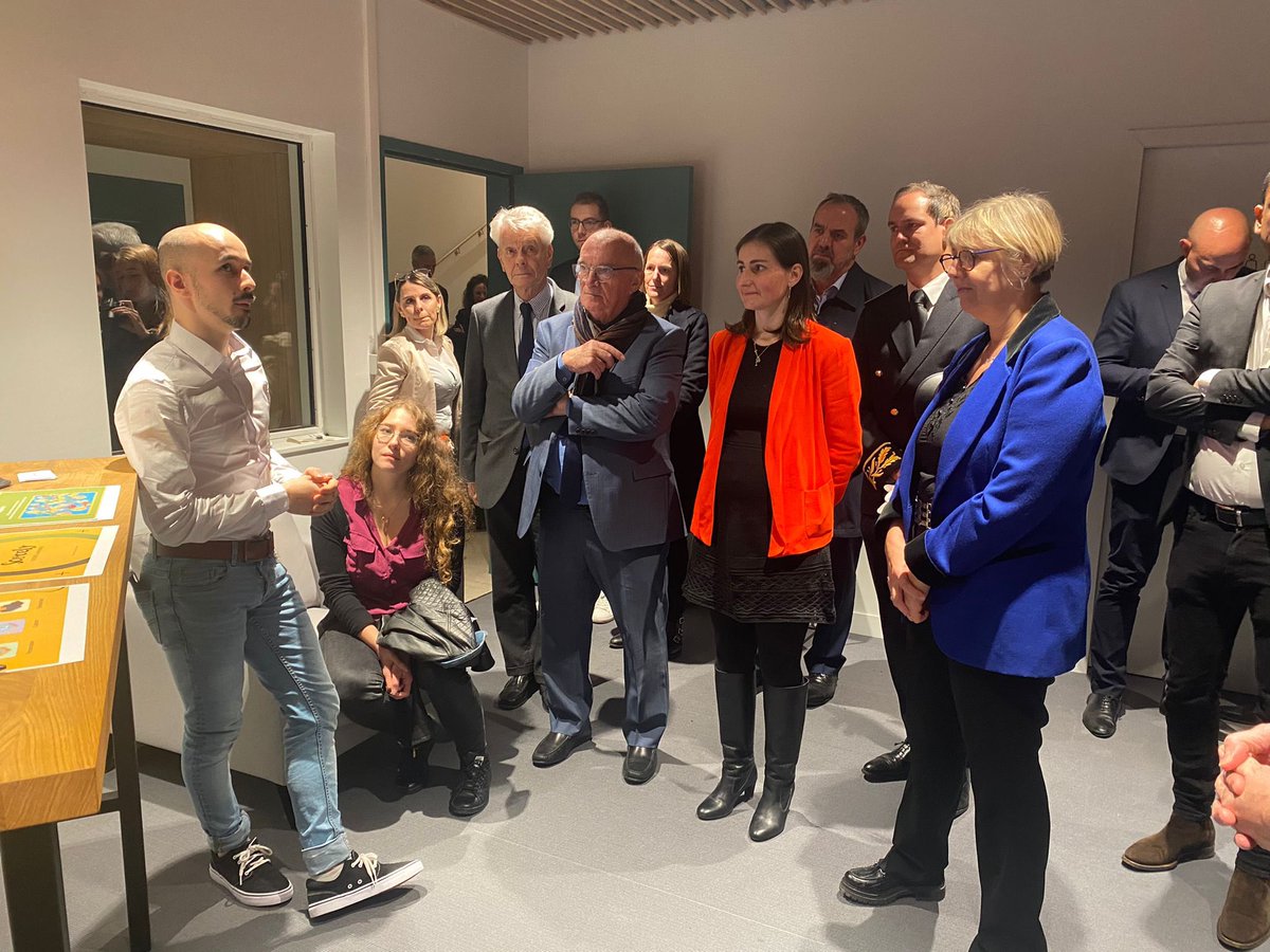💡Dans le cadre de la journée internationale des étudiants, <a href="/sretailleau/">Sylvie Retailleau</a> ministre de <a href="/sup_recherche/">Ministère Enseignement supérieur/Recherche/Espace</a>, à rencontré les étudiants entrepreneurs de <a href="/LaTurbine_CP/">LaTurbineCergyPontoise</a> à <a href="/villedecergy/">Ville de Cergy</a>
➡️ Cet incubateur accueille des projets pour créer un lieu de rencontre, d’échange et d’innovation