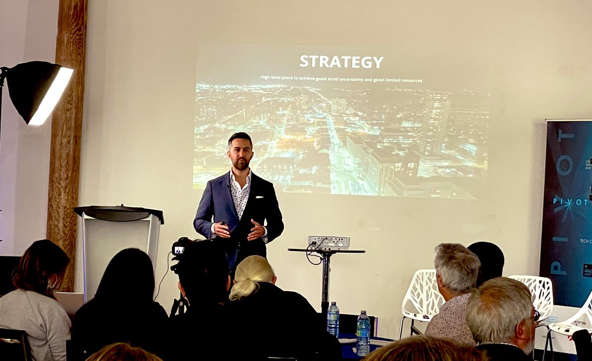 hamiltonbrydie's tweet photo. One day you’re in history class with a guy, and the next he’s giving a keynote speech at @PivotTechArt about strategic management in society #HamOnt #pivot2022 @flyprint https://t.co/weV8df346p